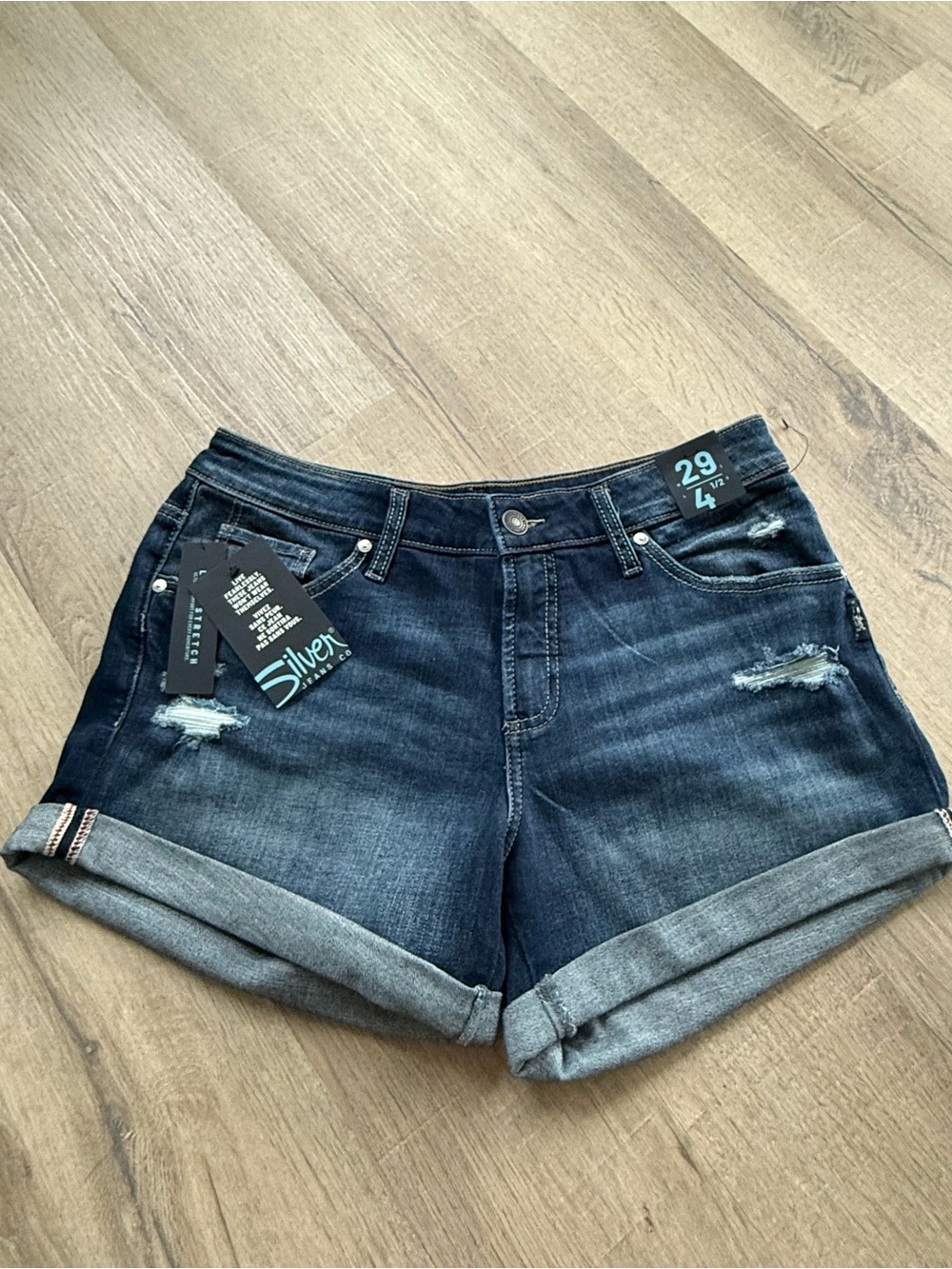 Silver Jeans Boyfriend Shorts Women's Size 29 Distressed Cuffed Denim 4.5 Inseam